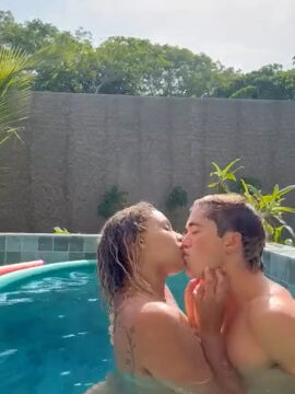 Salah Brooks the Pool Sextape by Onlyfans – Viral